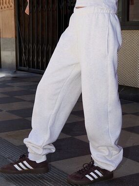 Brandy Melville Heather Gray Rosa Sweatpants